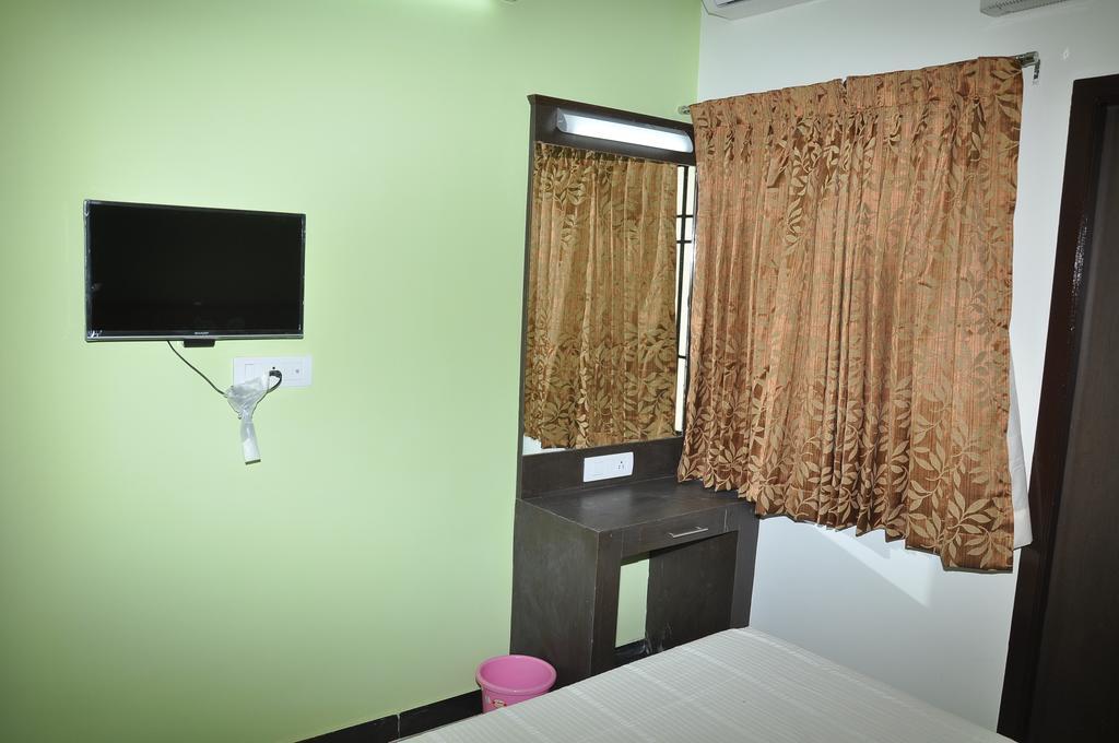 Jeyam Residency, Kumbakonam Hotel Exterior photo