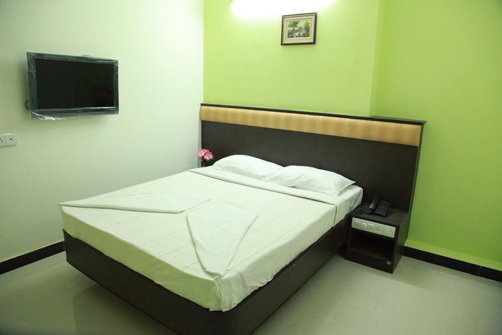 Jeyam Residency, Kumbakonam Hotel Room photo