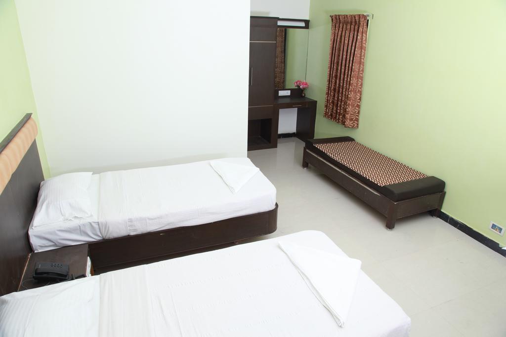Jeyam Residency, Kumbakonam Hotel Room photo
