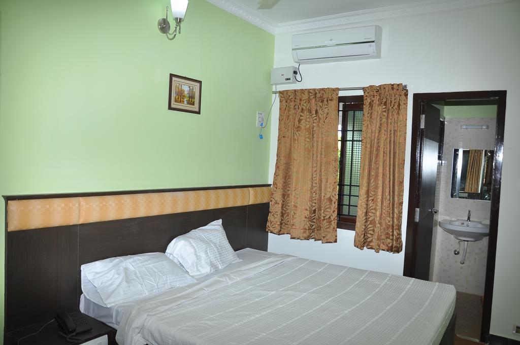 Jeyam Residency, Kumbakonam Hotel Exterior photo