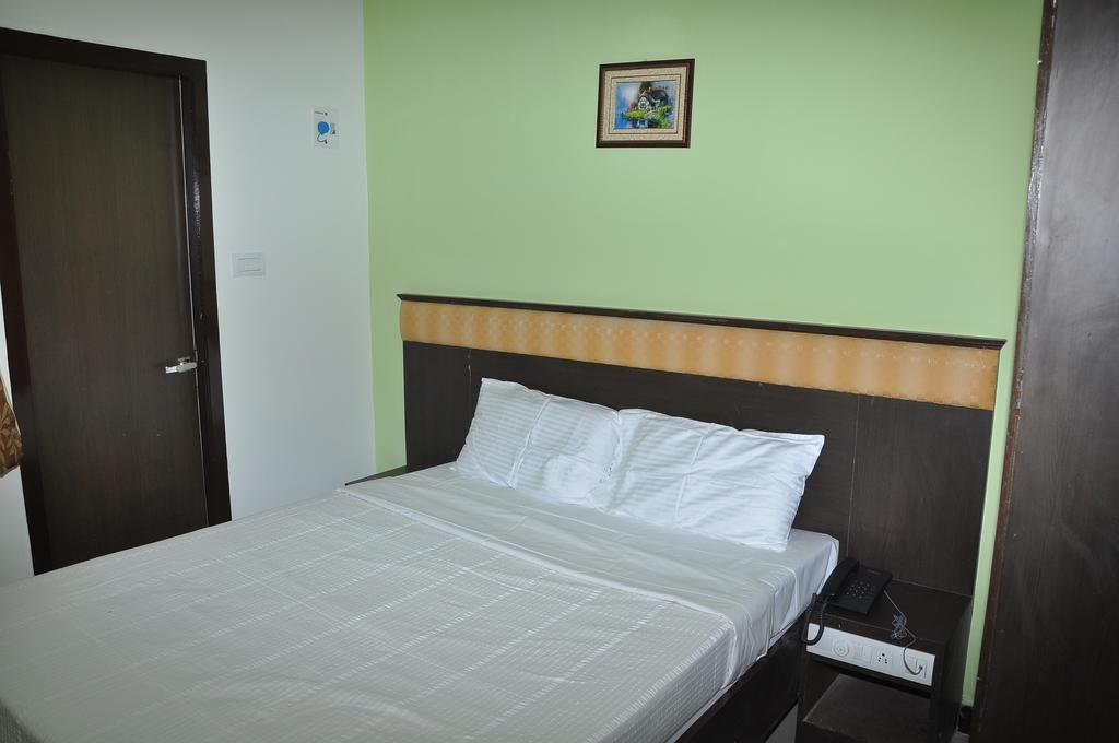 Jeyam Residency, Kumbakonam Hotel Exterior photo